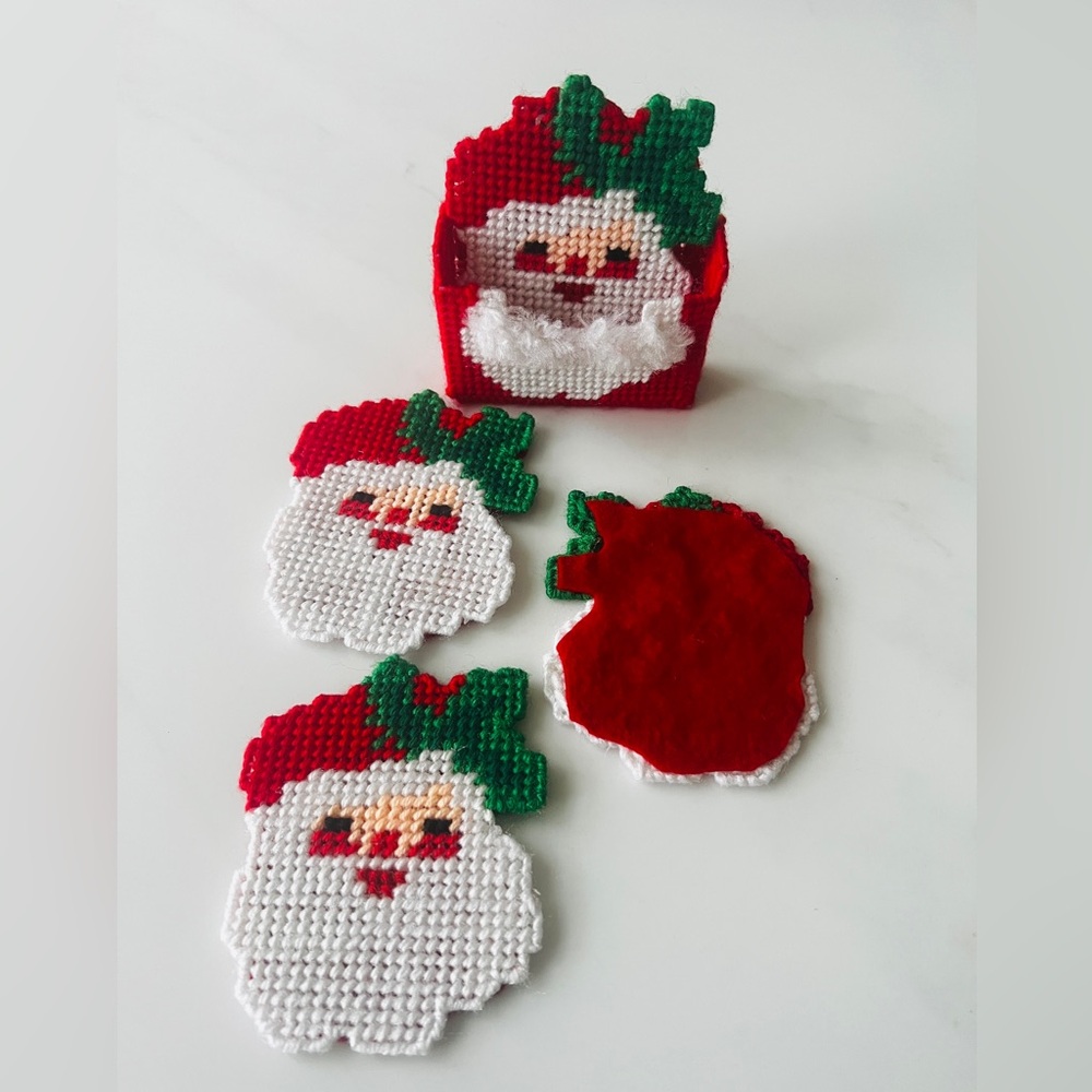 vintage Santa Claus coasters needlepoint canvas yarn handmade 4 set nWOT